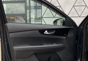 Подержанный автомобиль Kia Cerato Sedan 2021 года (19 фото)