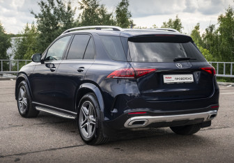 Подержанный автомобиль Mercedes-Benz GLE 2021 года (7 фото)
