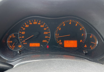 Подержанный автомобиль Toyota Avensis Sedan 2007 года (17 фото)