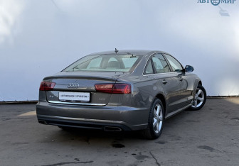 Подержанный автомобиль Audi A6 Sedan 2016 года (5 фото)