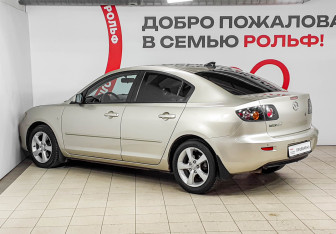 Подержанный автомобиль Mazda 3 Sedan 2006 года (6 фото)