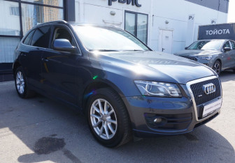 Подержанный автомобиль Audi Q5 2011 года (3 фото)