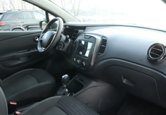 Подержанный автомобиль Renault Kaptur 2018 года (9 фото)