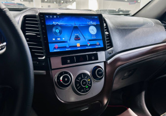 Подержанный автомобиль Hyundai Santa Fe 2009 года (10 фото)