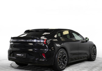 Подержанный автомобиль Zeekr 001 2024 года (4 фото)