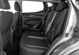 Подержанный автомобиль Nissan Qashqai 2021 года (18 фото)