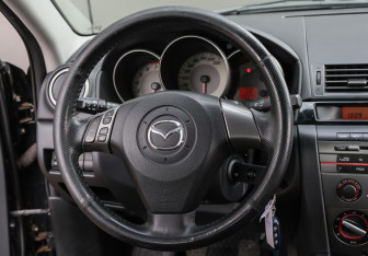 Подержанный автомобиль Mazda 3 Sedan 2008 года (13 фото)