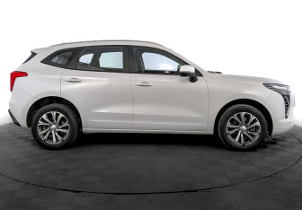 Подержанный автомобиль Haval Jolion 2023 года (4 фото)