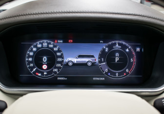 Подержанный автомобиль Land Rover Range Rover 2020 года (13 фото)