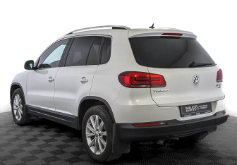 Подержанный автомобиль Volkswagen Tiguan 2015 года (7 фото)
