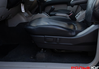 Подержанный автомобиль Mitsubishi L200 2008 года (13 фото)