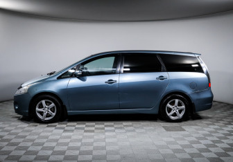 Подержанный автомобиль Mitsubishi Grandis 2008 года (8 фото)