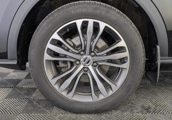 Подержанный автомобиль Haval F7x 2023 года (12 фото)