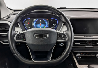 Подержанный автомобиль Geely Coolray 2023 года (21 фото)