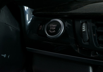 Подержанный автомобиль BMW X6 2015 года (17 фото)