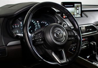 Подержанный автомобиль Mazda CX-9 2022 года (15 фото)