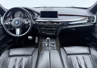 Подержанный автомобиль BMW X5 2014 года (19 фото)