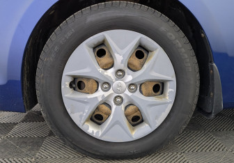 Подержанный автомобиль Hyundai Solaris Sedan 2014 года (12 фото)