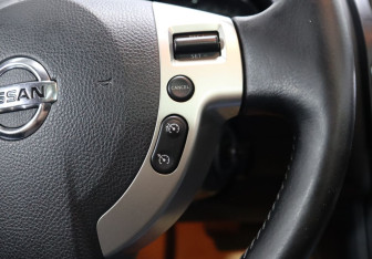 Подержанный автомобиль Nissan Qashqai+2 2013 года (16 фото)