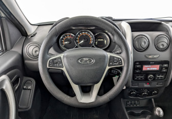 Подержанный автомобиль LADA (ВАЗ) Largus Wagon 2021 года (21 фото)