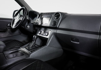 Подержанный автомобиль Volkswagen Amarok 2013 года (9 фото)