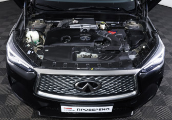Подержанный автомобиль Infiniti QX50 2018 года (9 фото)