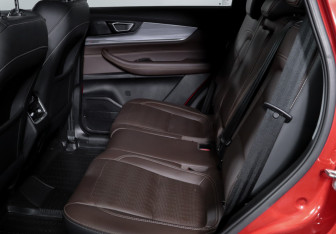 Подержанный автомобиль Chery Tiggo 8 Pro 2022 года (10 фото)