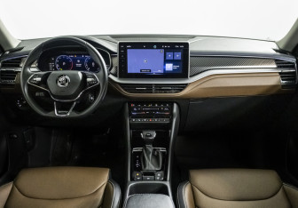 Подержанный автомобиль Skoda Kodiaq 2023 года (16 фото)