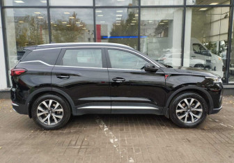 Подержанный автомобиль Chery Tiggo 7 Pro Max 2023 года (4 фото)