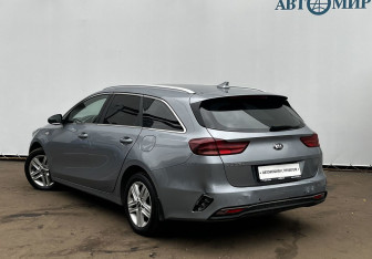 Подержанный автомобиль Kia Ceed Wagon 2021 года (7 фото)