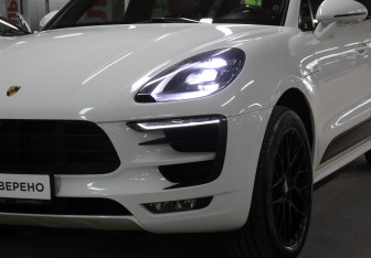 Подержанный автомобиль Porsche Macan 2017 года (23 фото)