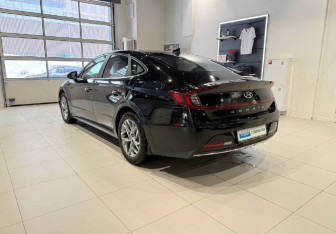 Подержанный автомобиль Hyundai Sonata 2020 года (6 фото)