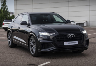 Подержанный автомобиль Audi Q8 2018 года (3 фото)
