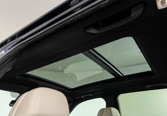 Подержанный автомобиль BMW X5 2017 года (19 фото)