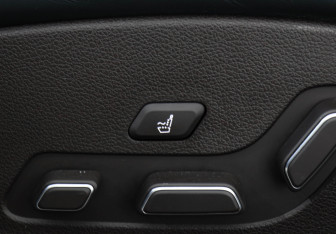 Подержанный автомобиль Genesis G80 2021 года (20 фото)