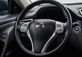 Подержанный автомобиль Nissan X-Trail 2016 года (15 фото)