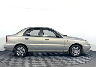 Подержанный автомобиль Chevrolet Lanos 2008 года (4 фото)