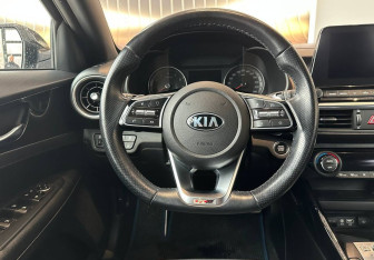 Подержанный автомобиль Kia Cerato Sedan 2020 года (12 фото)