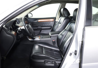 Подержанный автомобиль Infiniti M Sedan 2007 года (16 фото)