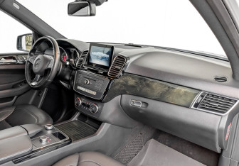 Подержанный автомобиль Mercedes-Benz GLE 2017 года (11 фото)