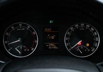 Подержанный автомобиль Skoda Octavia Liftback 2010 года (18 фото)