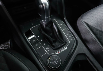 Подержанный автомобиль Volkswagen Tiguan 2017 года (15 фото)