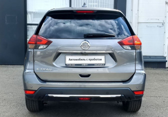 Подержанный автомобиль Nissan X-Trail 2021 года (6 фото)