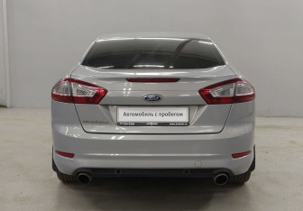Подержанный автомобиль Ford Mondeo Sedan 2012 года (6 фото)