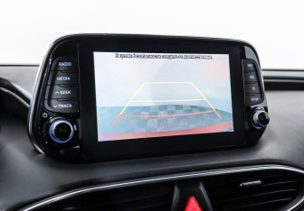 Подержанный автомобиль Hyundai Santa Fe 2018 года (11 фото)