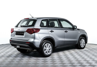 Подержанный автомобиль Suzuki Vitara 2021 года (5 фото)