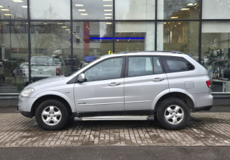 Подержанный автомобиль SsangYong Kyron 2010 года (5 фото)