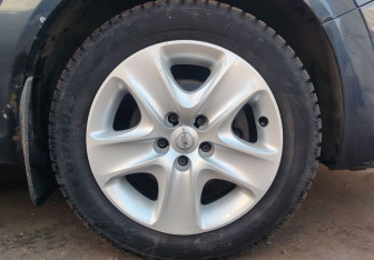 Подержанный автомобиль Opel Zafira Compactvan 2011 года (14 фото)