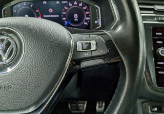 Подержанный автомобиль Volkswagen Tiguan 2019 года (28 фото)