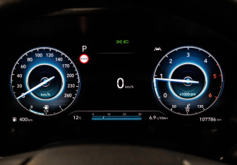 Подержанный автомобиль Hyundai Santa Fe 2021 года (10 фото)